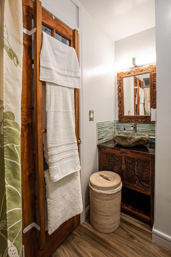 Breezy Beachfront Bali-Style Haven 180 Degree Oceanview Hau'ula Buitenkant foto
